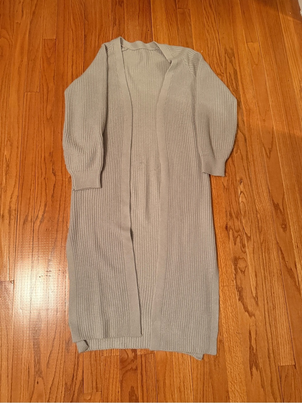 Long Open-Front Light Gray Ribbed Knit Cardigan